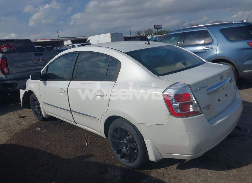 Photo 3 of 2010 Nissan Sentra 2.0S (VIN 3N1AB6APXAL676203)