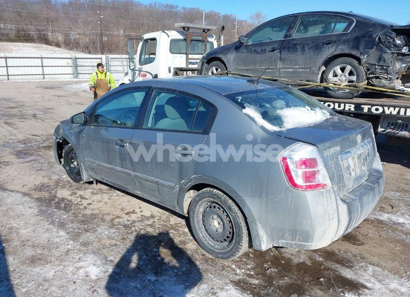 Photo 3 of 2010 Nissan Sentra 2.0SL (VIN 3N1AB6APXAL680770)