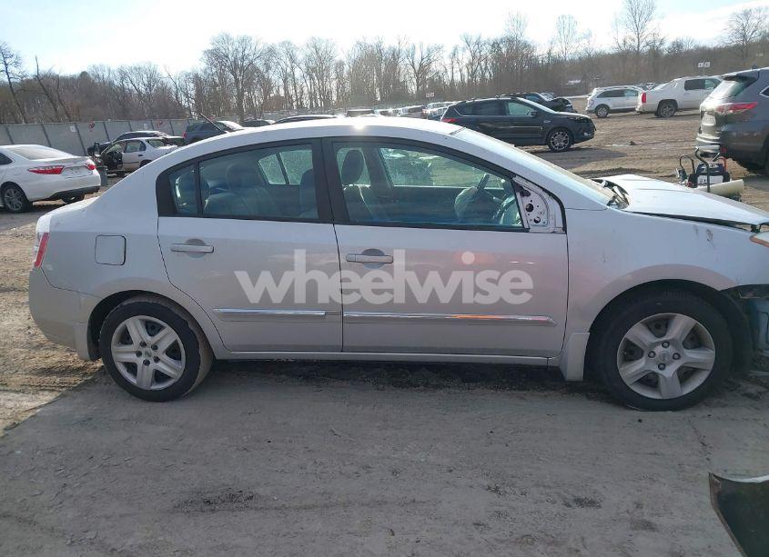 Photo 12 of 2010 Nissan Sentra 2.0S (VIN 3N1AB6APXAL692742)