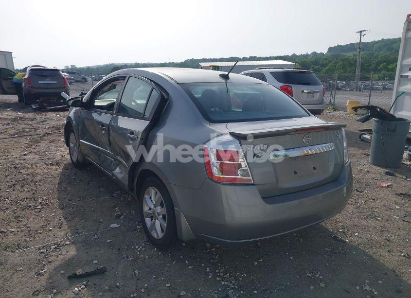 Photo 3 of 2011 Nissan Sentra 2.0SL (VIN 3N1AB6APXBL620456)