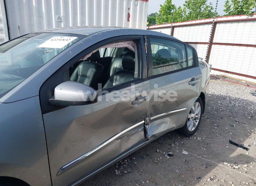 Photo 6 of 2011 Nissan Sentra 2.0SL (VIN 3N1AB6APXBL620456)