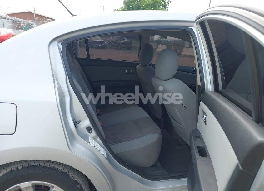 Photo 8 of 2011 Nissan Sentra 2.0SR (VIN 3N1AB6APXBL629884)