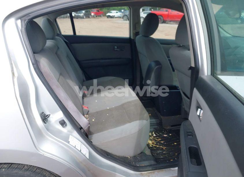 Photo 8 of 2011 Nissan Sentra 2.0S (VIN 3N1AB6APXBL695500)