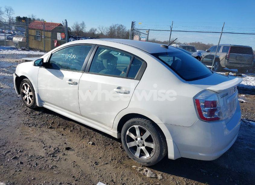 Photo 3 of 2012 Nissan Sentra 2.0 SR (VIN 3N1AB6APXCL610785)
