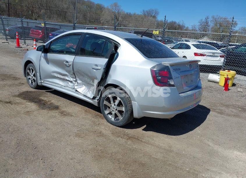 Photo 3 of 2012 Nissan Sentra 2.0 SR (VIN 3N1AB6APXCL668332)