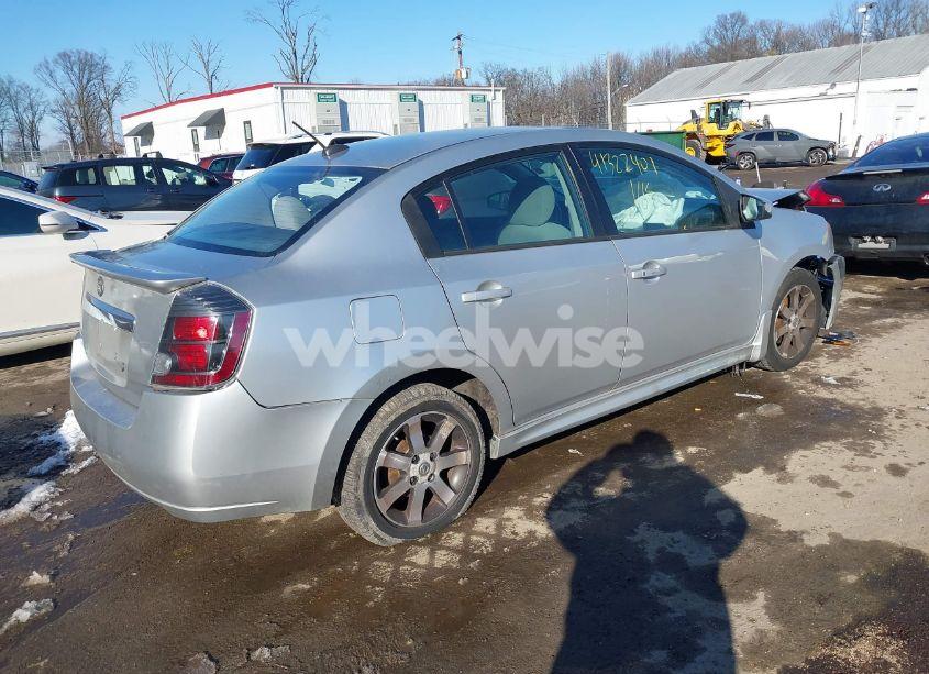 Photo 4 of 2012 Nissan Sentra 2.0 SR (VIN 3N1AB6APXCL678858)