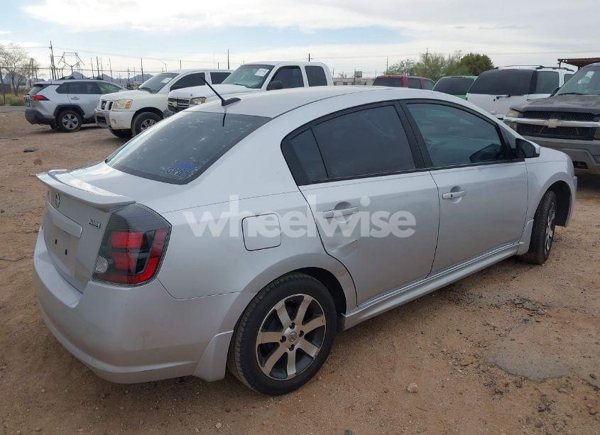 Photo 4 of 2012 Nissan Sentra 2.0 SR (VIN 3N1AB6APXCL735429)