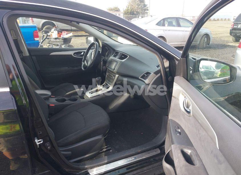 Photo 5 of 2013 Nissan Sentra SR (VIN 3N1AB7AP0DL689472)