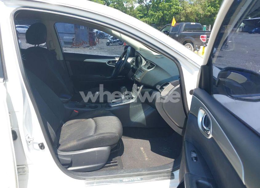 Photo 5 of 2013 Nissan Sentra SR (VIN 3N1AB7AP0DL797655)