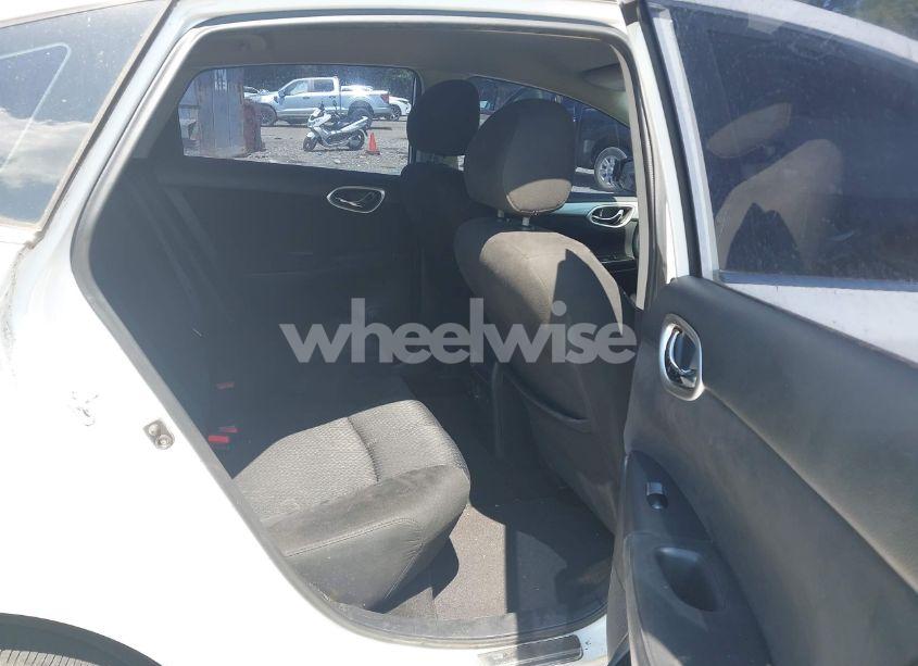 Photo 8 of 2013 Nissan Sentra SR (VIN 3N1AB7AP0DL797655)