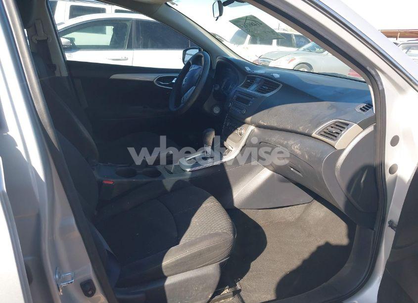 Photo 5 of 2014 Nissan Sentra SR (VIN 3N1AB7AP0EY234125)