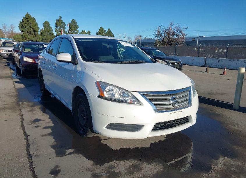 2014 Nissan Sentra S (VIN 3N1AB7AP0EY330479) main photo
