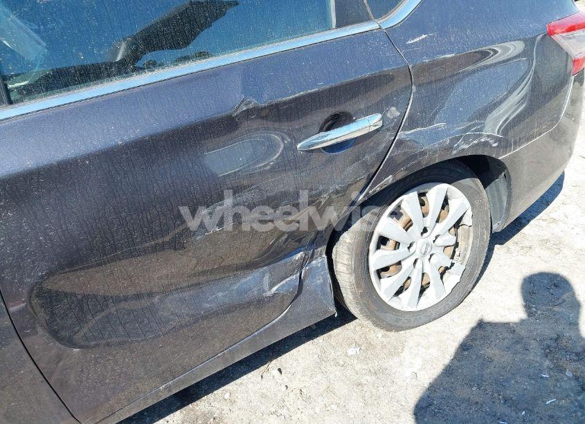 Photo 6 of 2015 Nissan Sentra SV (VIN 3N1AB7AP0FL649959)