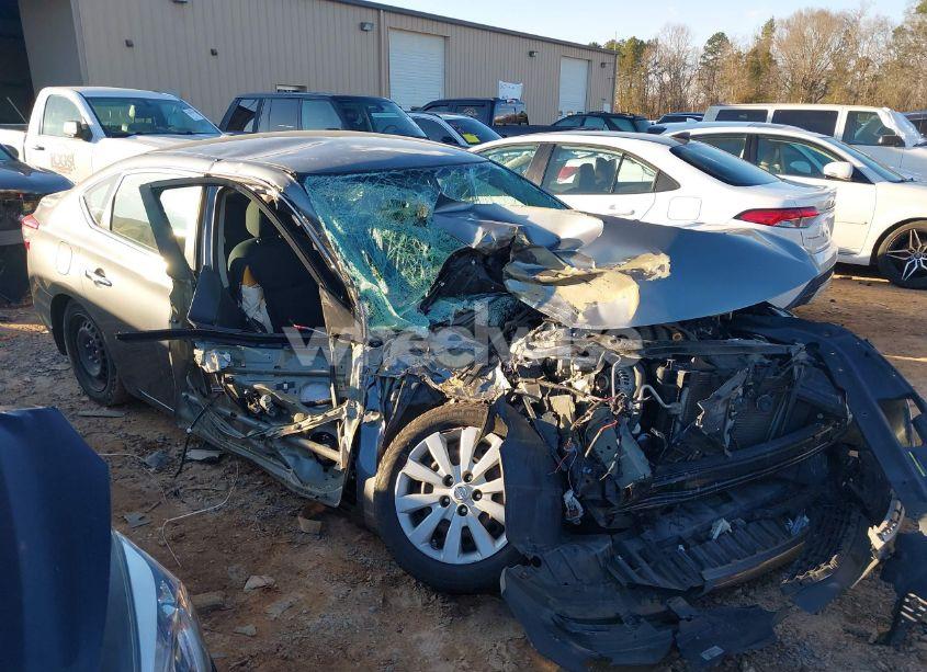 2015 Nissan Sentra SV (VIN 3N1AB7AP0FL686056) main photo