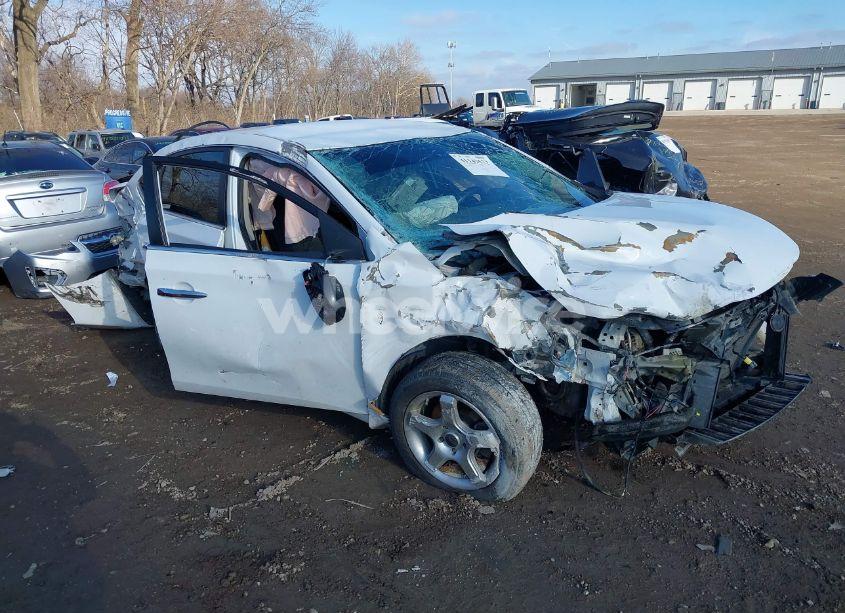 2015 Nissan Sentra FE+ S/S/SL/SR/SV (VIN 3N1AB7AP0FY213387) main photo