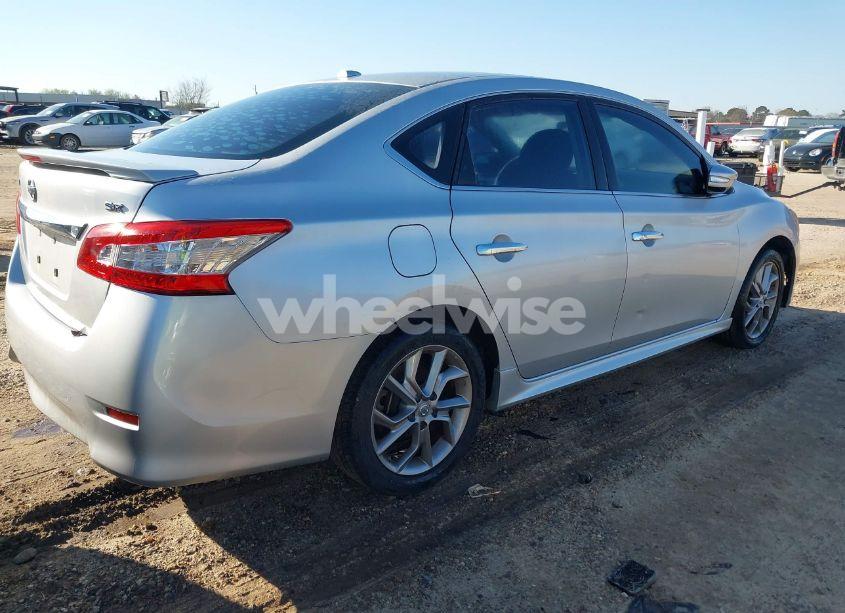 Photo 4 of 2015 Nissan Sentra SR (VIN 3N1AB7AP0FY274870)