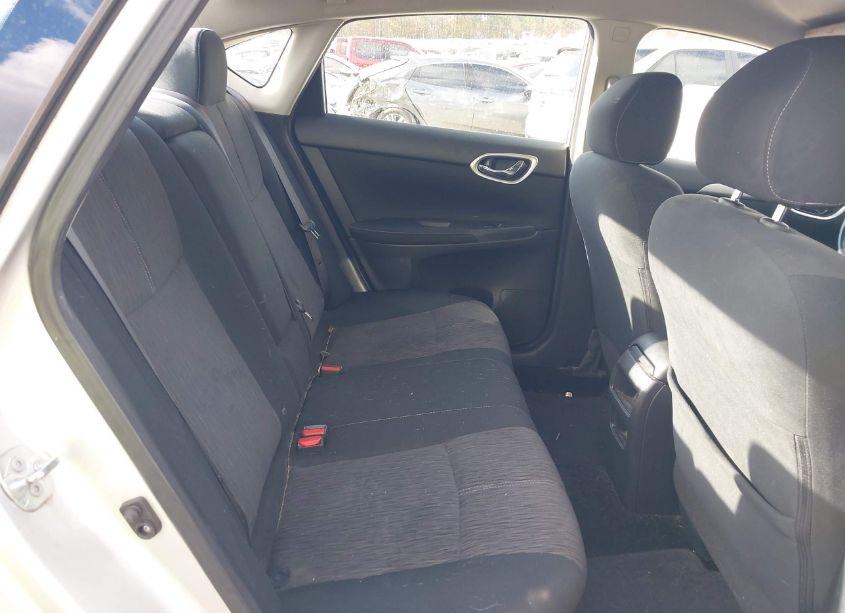Photo 8 of 2015 Nissan Sentra SV (VIN 3N1AB7AP0FY305938)