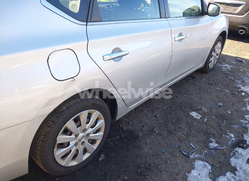 Photo 6 of 2015 Nissan Sentra SV (VIN 3N1AB7AP0FY350992)
