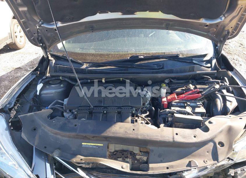 Photo 10 of 2015 Nissan Sentra SR (VIN 3N1AB7AP0FY379263)