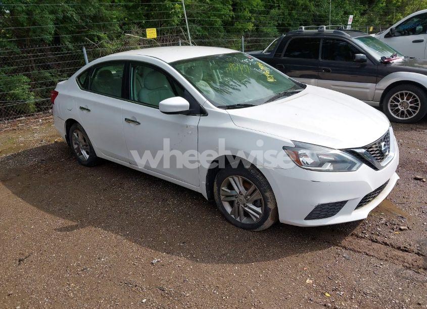 2016 Nissan Sentra SV (VIN 3N1AB7AP0GL659439) main photo