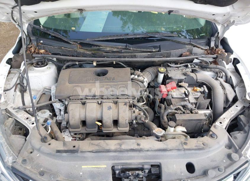 Photo 10 of 2016 Nissan Sentra SV (VIN 3N1AB7AP0GL659439)