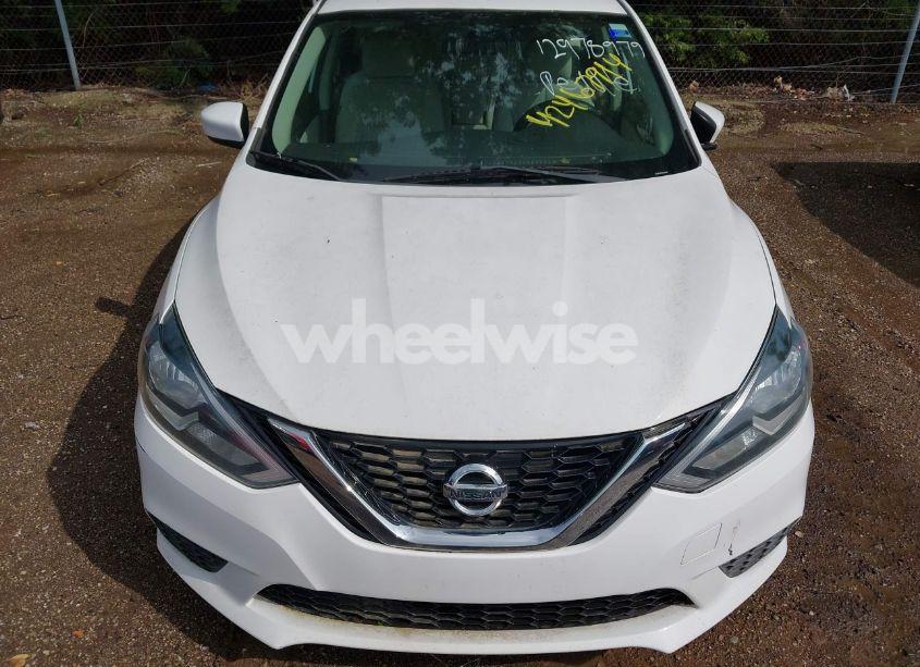 Photo 6 of 2016 Nissan Sentra SV (VIN 3N1AB7AP0GL659439)