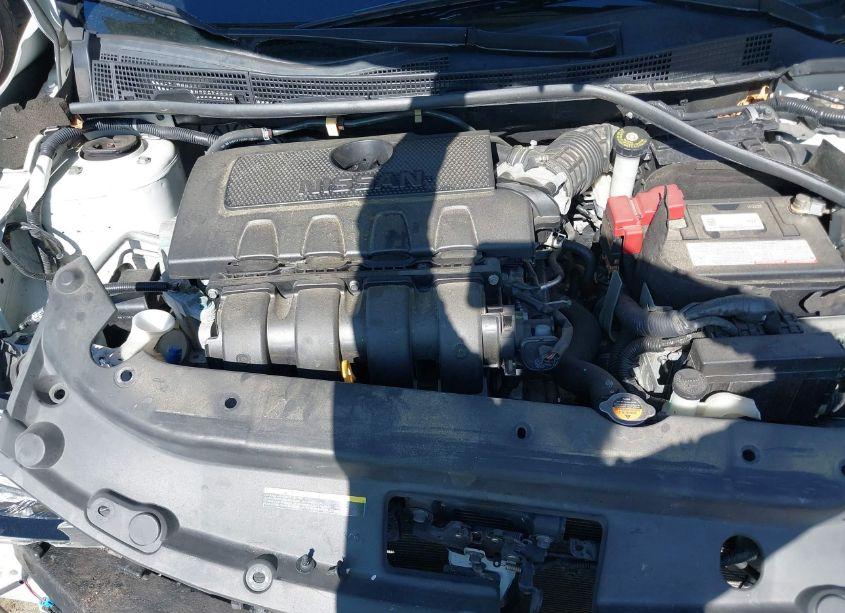 Photo 10 of 2016 Nissan Sentra SV (VIN 3N1AB7AP0GL660834)