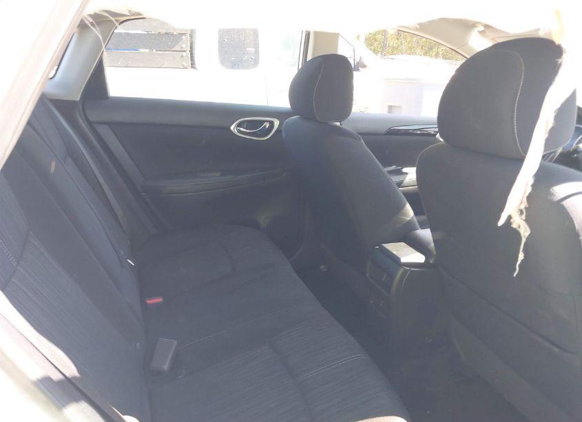 Photo 8 of 2016 Nissan Sentra SV (VIN 3N1AB7AP0GL660834)