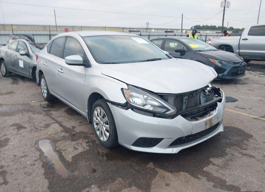2016 Nissan Sentra SV (VIN 3N1AB7AP0GL671476) main photo