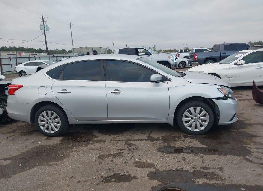 Photo 13 of 2016 Nissan Sentra SV (VIN 3N1AB7AP0GL671476)