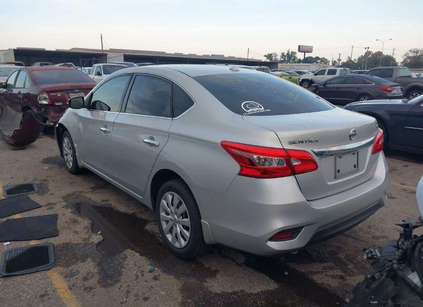 Photo 3 of 2016 Nissan Sentra SV (VIN 3N1AB7AP0GL671476)