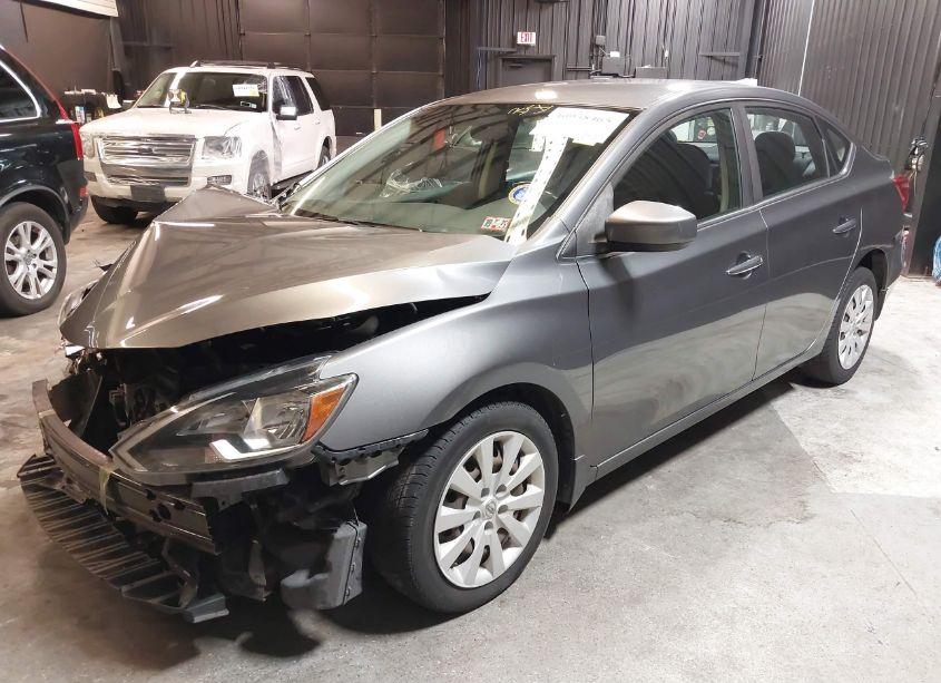 Photo 2 of 2016 Nissan Sentra SV (VIN 3N1AB7AP0GL679027)