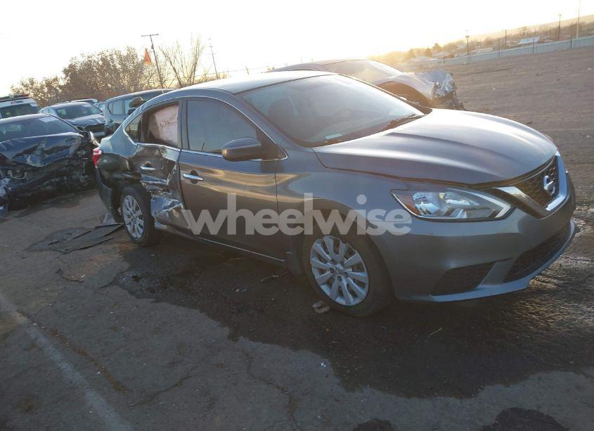 2016 Nissan Sentra S (VIN 3N1AB7AP0GL683711) main photo