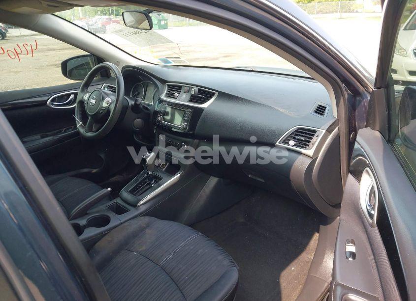 Photo 5 of 2016 Nissan Sentra SV (VIN 3N1AB7AP0GY219630)