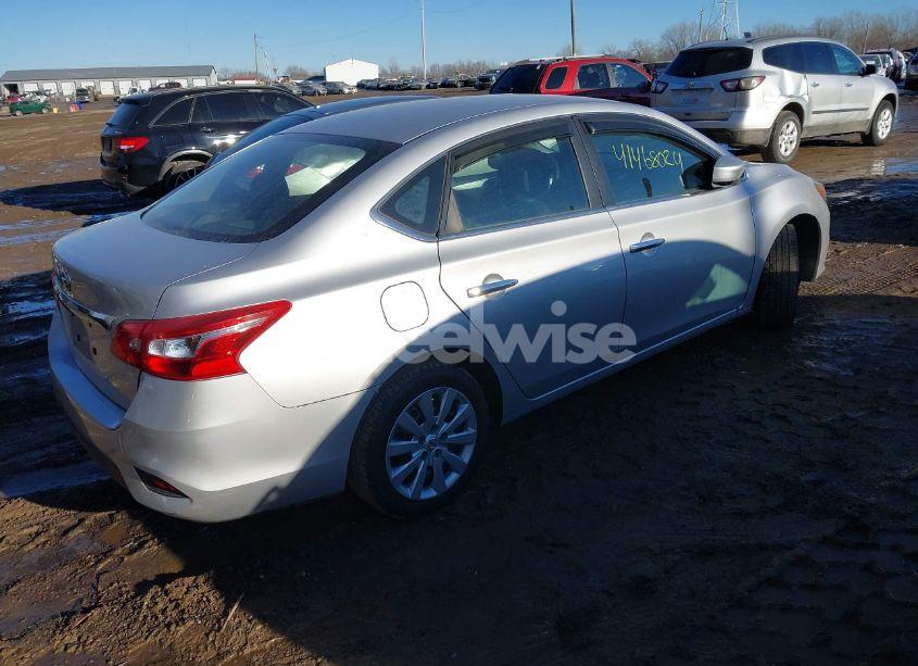 Photo 4 of 2016 Nissan Sentra S (VIN 3N1AB7AP0GY226738)