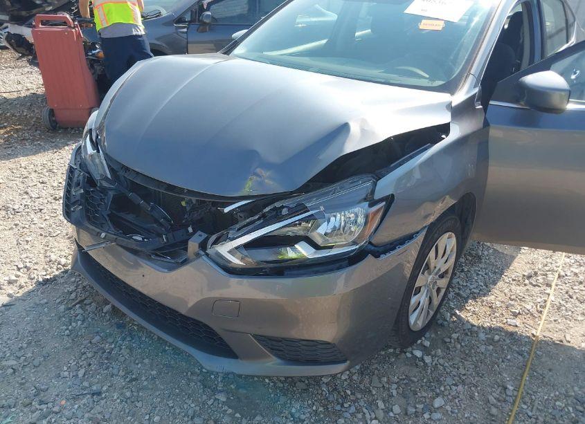 Photo 6 of 2016 Nissan Sentra SV (VIN 3N1AB7AP0GY234712)