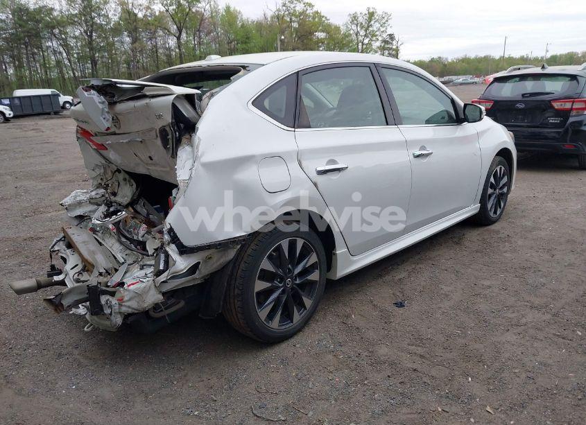 Photo 4 of 2016 Nissan Sentra SR (VIN 3N1AB7AP0GY275728)