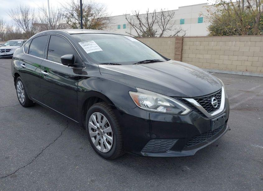 2016 Nissan Sentra S (VIN 3N1AB7AP0GY288687) main photo