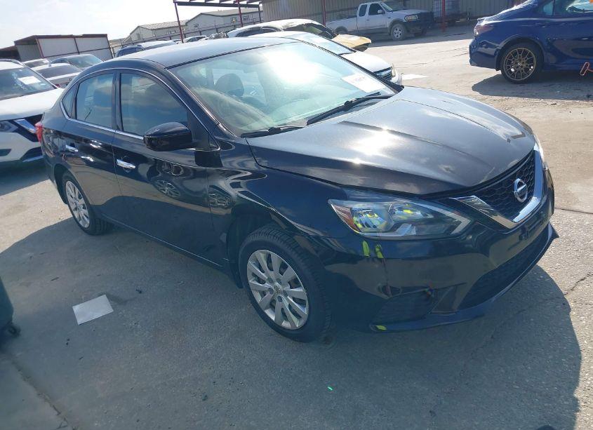 2016 Nissan Sentra S (VIN 3N1AB7AP0GY308243) main photo