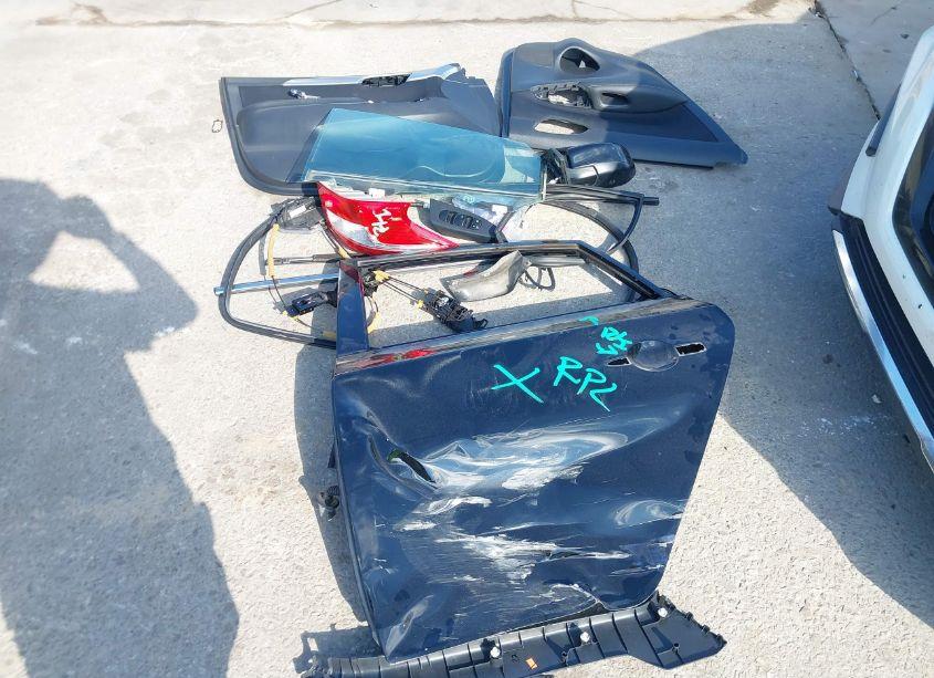 Photo 12 of 2016 Nissan Sentra S (VIN 3N1AB7AP0GY308243)