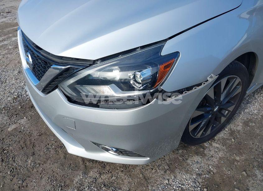 Photo 12 of 2016 Nissan Sentra SR (VIN 3N1AB7AP0GY310767)