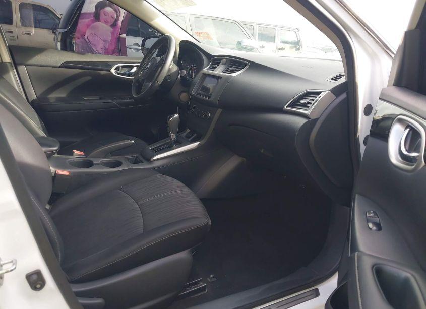 Photo 5 of 2016 Nissan Sentra SV (VIN 3N1AB7AP0GY329951)