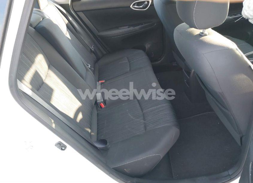 Photo 8 of 2017 Nissan Sentra SV (VIN 3N1AB7AP0HL661774)