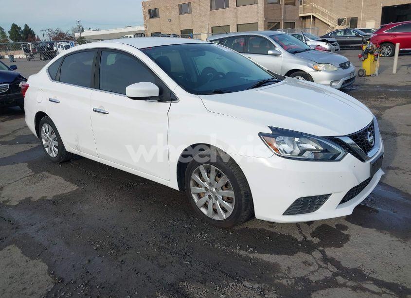 2017 Nissan Sentra SV (VIN 3N1AB7AP0HL684990) main photo