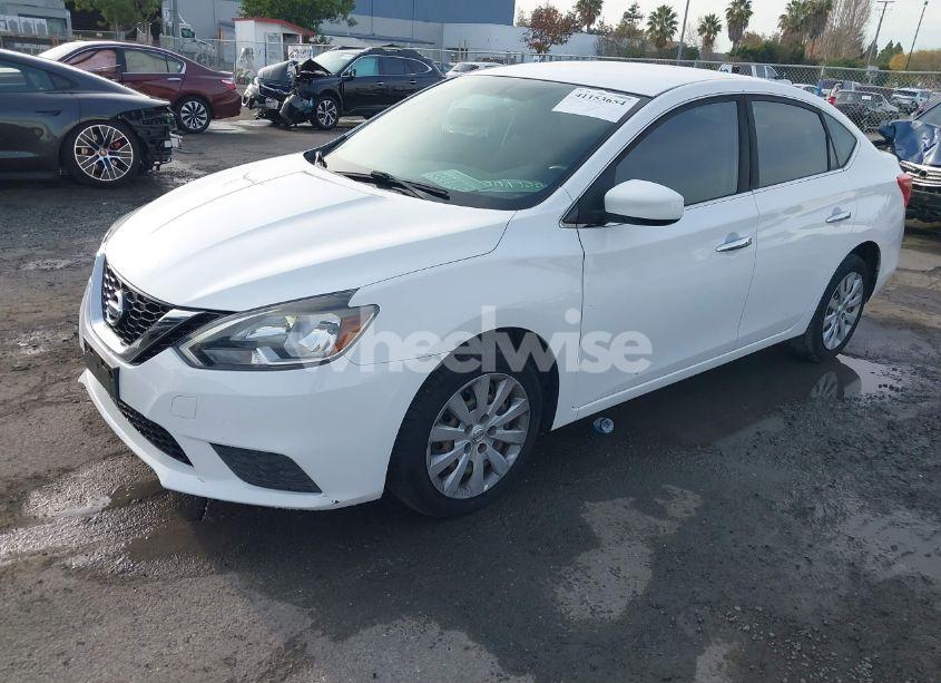 Photo 2 of 2017 Nissan Sentra SV (VIN 3N1AB7AP0HL684990)