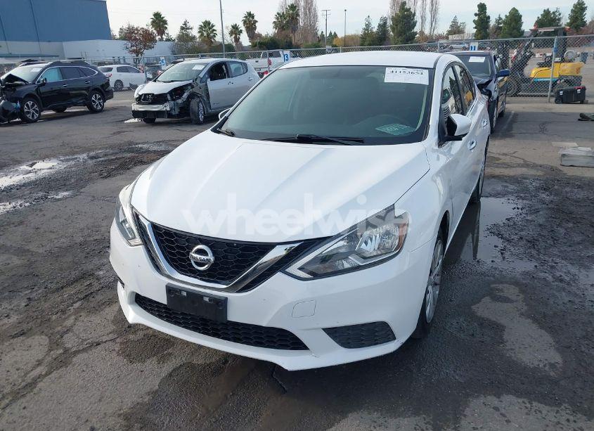 Photo 6 of 2017 Nissan Sentra SV (VIN 3N1AB7AP0HL684990)