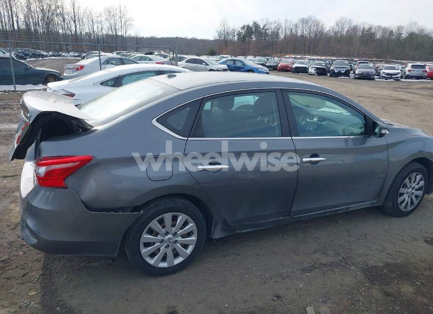 Photo 13 of 2017 Nissan Sentra SV (VIN 3N1AB7AP0HL696797)