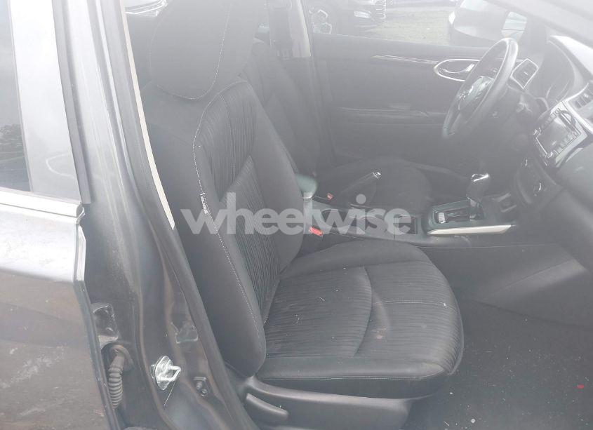 Photo 5 of 2017 Nissan Sentra SV (VIN 3N1AB7AP0HL716479)