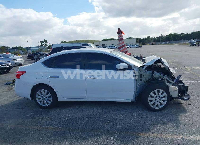 Photo 14 of 2017 Nissan Sentra SV (VIN 3N1AB7AP0HL717907)