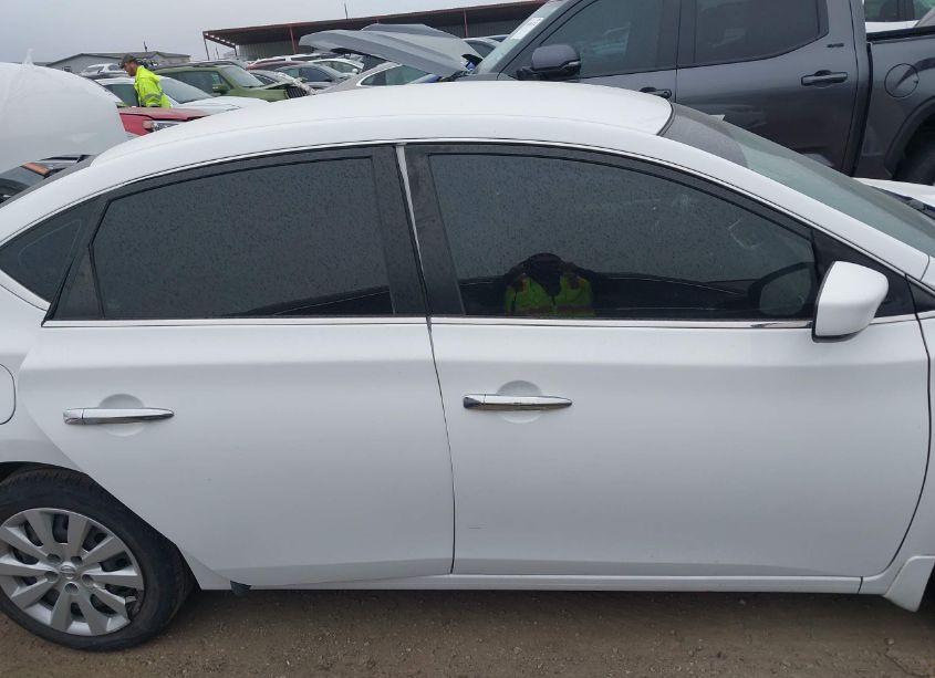 Photo 14 of 2017 Nissan Sentra S (VIN 3N1AB7AP0HY204966)